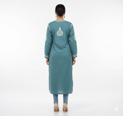 Lucknowi Chikankari Kurti Featuring Hand Embroidery