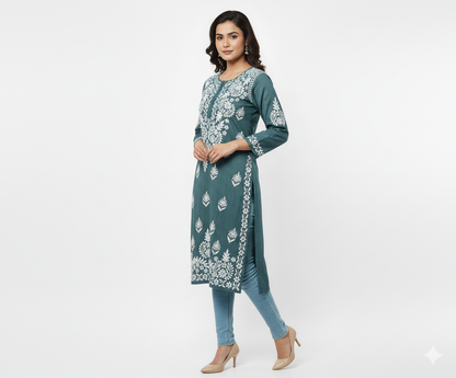Lucknowi Chikankari Kurti Featuring Hand Embroidery