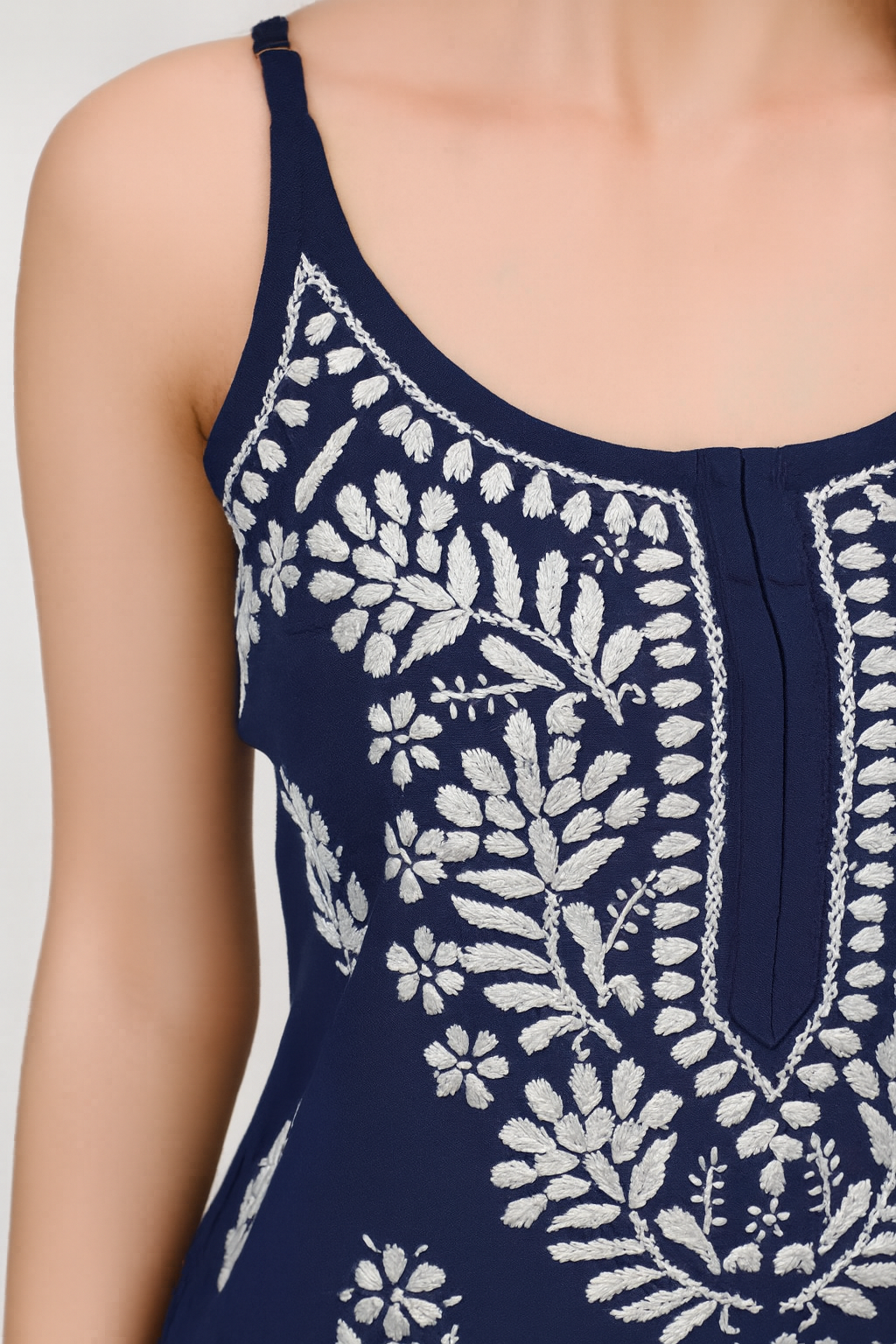 MS CHIKAN ARTS Women's Rayon Sleeveless Lucknowi Chikankari Hand Work Round Neck Kurti