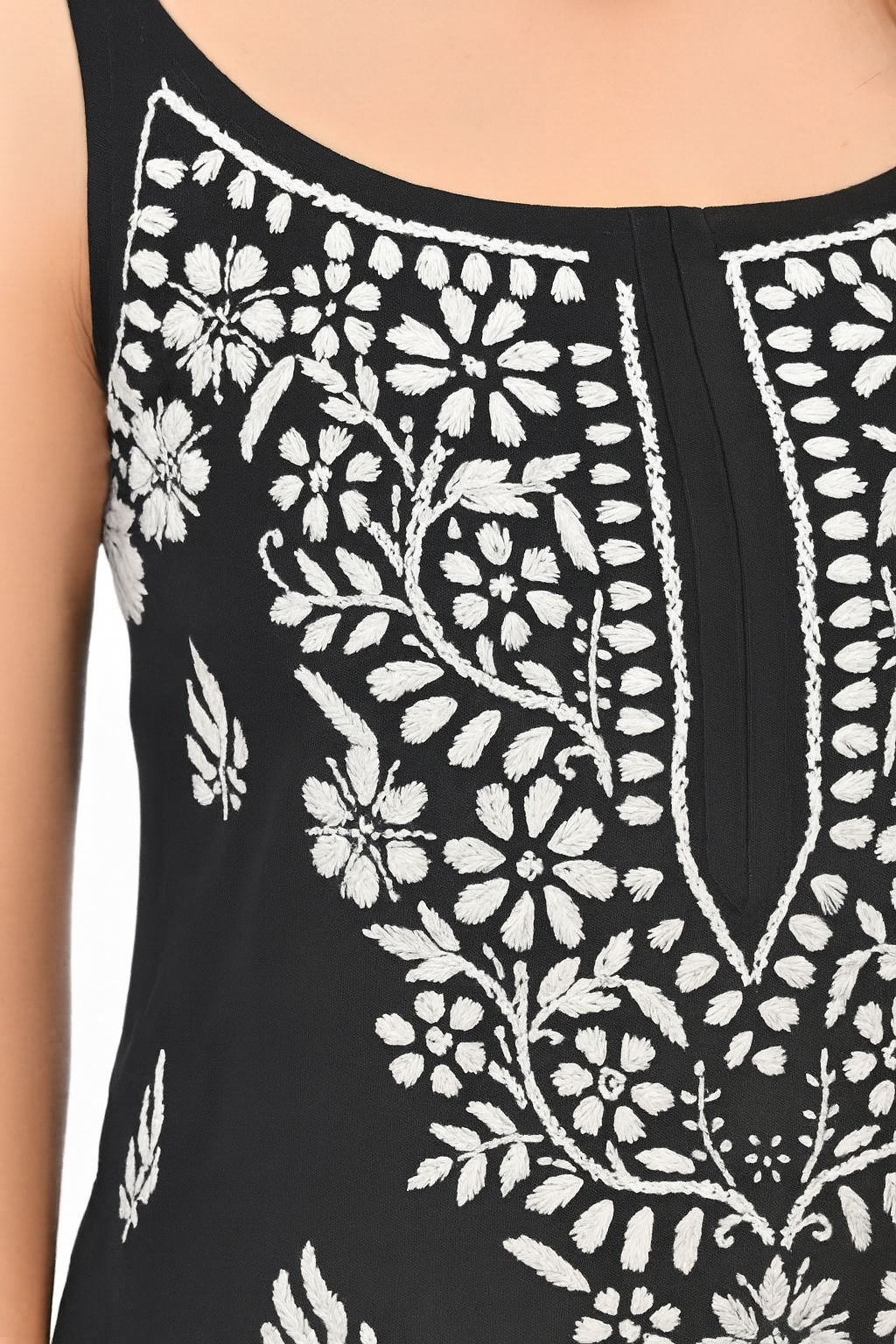 MS CHIKAN ARTS Women's Rayon Sleeveless Kurti with Palazzo Set, Lucknowi Chikankari Hand Embroidery